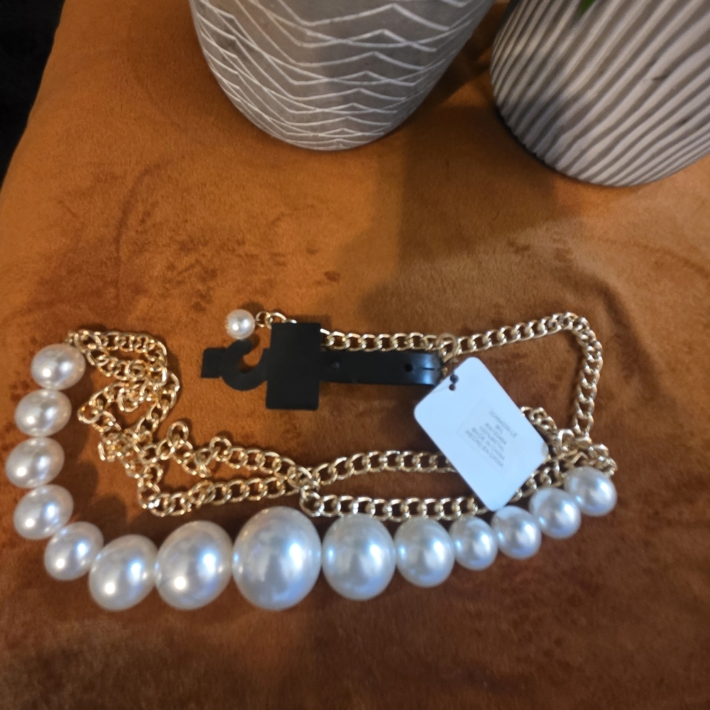 Elegant Pearl and Gold Chain Belt - Picture 3 of 8